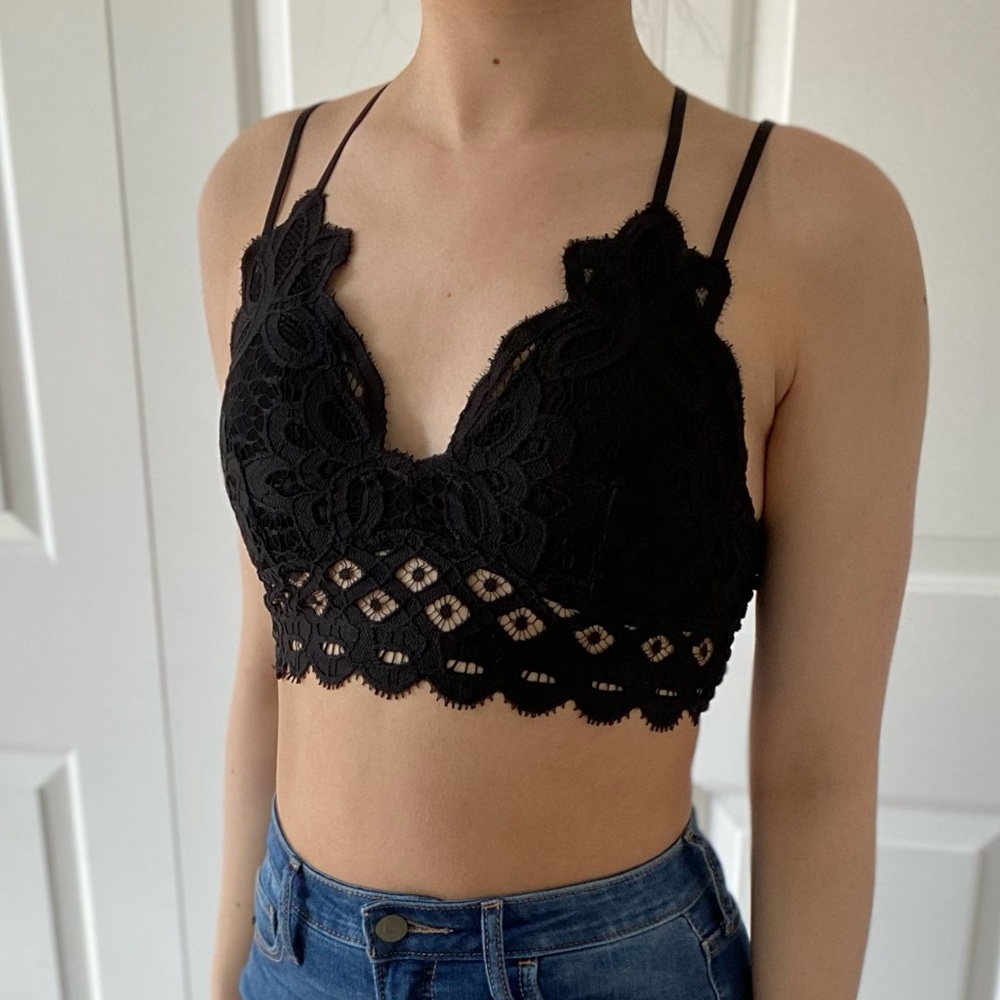 LACEY - Black V Neck Criss Cross Back Floral Lace Bralette